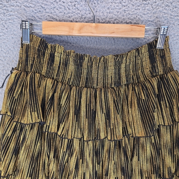 Wildfox Womens Tiered Mini Skirt Sz L Black With Gold Thread Highlights Elastic - Picture 6 of 10